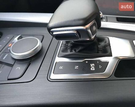 Ауді А4 2017 у Києві на Automoto.ua Білий Ауді А4, об'ємом двигуна 1.97 л та пробігом 270 тис. км за 14800 $, фото 12 на Automoto.ua