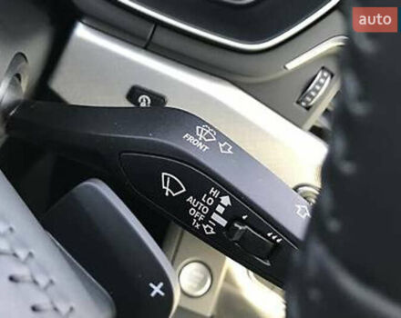 Ауді А4 2017 у Києві на Automoto.ua Білий Ауді А4, об'ємом двигуна 1.97 л та пробігом 270 тис. км за 14800 $, фото 7 на Automoto.ua