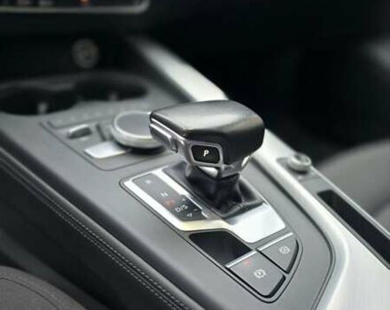 Белый Ауди А4, объемом двигателя 2 л и пробегом 214 тыс. км за 18500 $, фото 15 на Automoto.ua