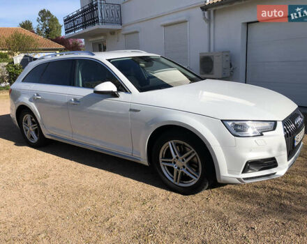 Белый Ауди А4, объемом двигателя 1.97 л и пробегом 148 тыс. км за 25000 $, фото 12 на Automoto.ua