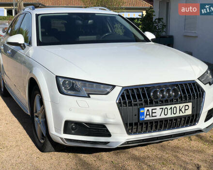 Белый Ауди А4, объемом двигателя 1.97 л и пробегом 148 тыс. км за 25000 $, фото 1 на Automoto.ua