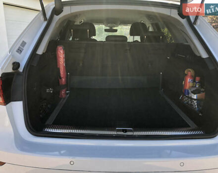 Белый Ауди А4, объемом двигателя 1.97 л и пробегом 148 тыс. км за 25000 $, фото 9 на Automoto.ua