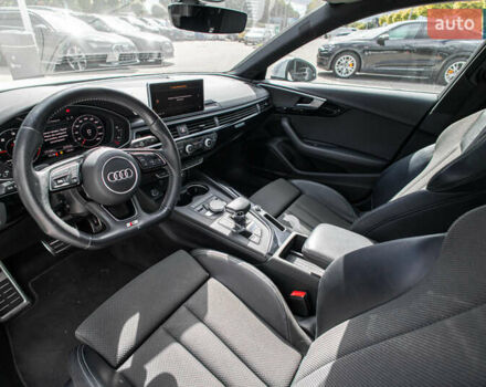 Белый Ауди А4, объемом двигателя 2 л и пробегом 175 тыс. км за 27990 $, фото 22 на Automoto.ua