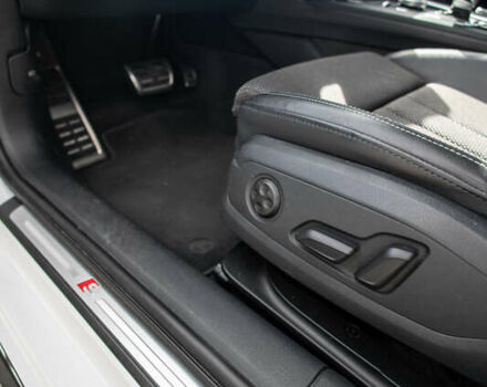 Белый Ауди А4, объемом двигателя 2 л и пробегом 175 тыс. км за 27990 $, фото 24 на Automoto.ua