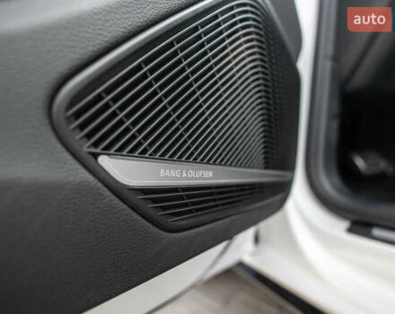 Белый Ауди А4, объемом двигателя 2 л и пробегом 175 тыс. км за 27990 $, фото 21 на Automoto.ua