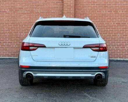 Белый Ауди А4, объемом двигателя 2 л и пробегом 33 тыс. км за 16800 $, фото 6 на Automoto.ua