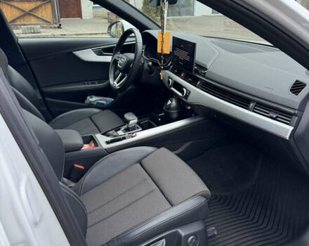 Белый Ауди А4, объемом двигателя 1.97 л и пробегом 99 тыс. км за 27250 $, фото 17 на Automoto.ua