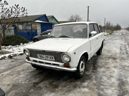 Белый Ауди А4, объемом двигателя 1.3 л и пробегом 1000 тыс. км за 350 $, фото 1 на Automoto.ua