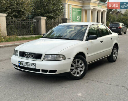 Белый Ауди А4, объемом двигателя 1.8 л и пробегом 270 тыс. км за 2700 $, фото 1 на Automoto.ua