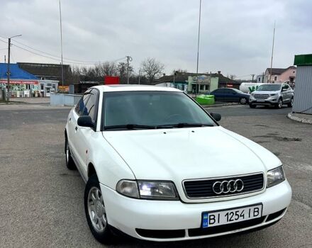 Белый Ауди А4, объемом двигателя 1.6 л и пробегом 38900 тыс. км за 3800 $, фото 1 на Automoto.ua