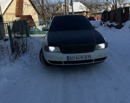 Белый Ауди А4, объемом двигателя 1.8 л и пробегом 290 тыс. км за 2505 $, фото 1 на Automoto.ua