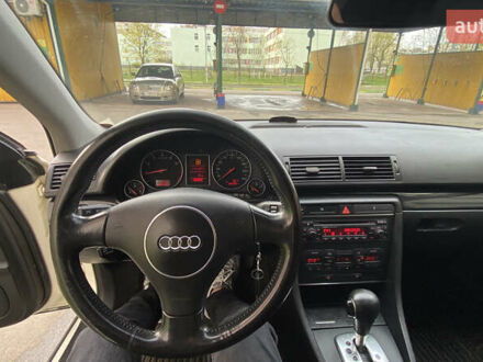 Ауди А4 2001 в Киеве на Automoto.ua Белый Ауди А4, объемом двигателя 1.98 л и пробегом 223 тыс. км за 4800 $, фото 1 на Automoto.ua