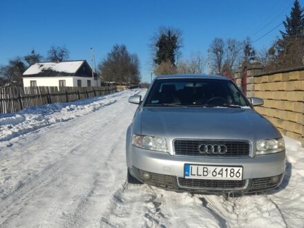 Білий Ауді А4, об'ємом двигуна 1 л та пробігом 300 тис. км за 1500 $, фото 1 на Automoto.ua