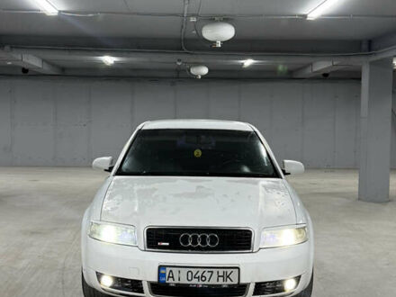 Белый Ауди А4, объемом двигателя 2.4 л и пробегом 200 тыс. км за 3500 $, фото 1 на Automoto.ua