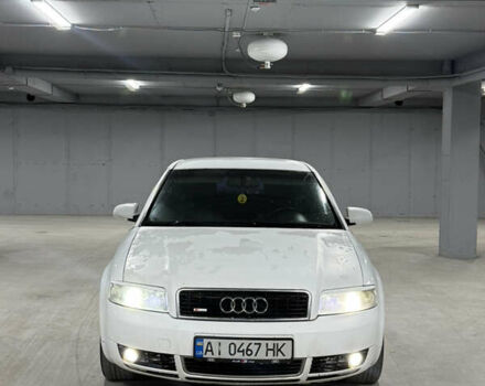 Белый Ауди А4, объемом двигателя 2.4 л и пробегом 200 тыс. км за 3500 $, фото 1 на Automoto.ua