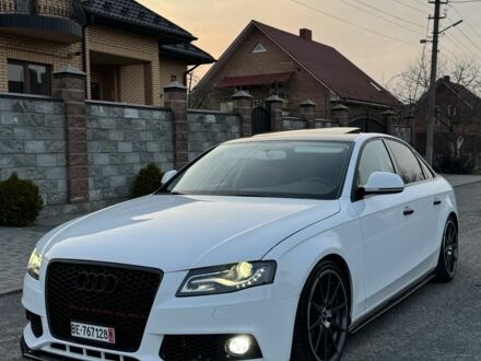 Белый Ауди А4, объемом двигателя 1.8 л и пробегом 231 тыс. км за 9500 $, фото 1 на Automoto.ua