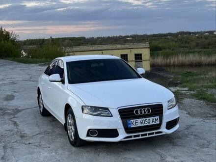 Белый Ауди А4, объемом двигателя 1.8 л и пробегом 214 тыс. км за 8076 $, фото 1 на Automoto.ua