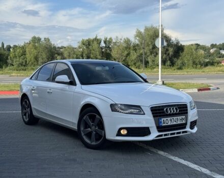 Белый Ауди А4, объемом двигателя 2 л и пробегом 280 тыс. км за 8800 $, фото 1 на Automoto.ua