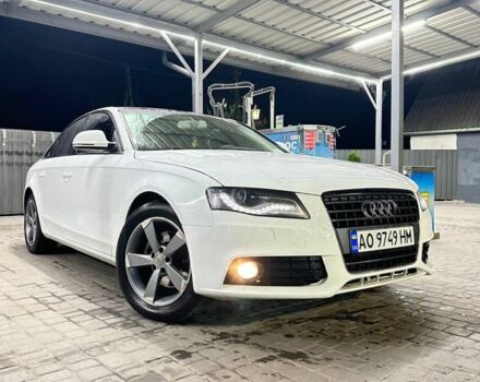 Белый Ауди А4, объемом двигателя 2 л и пробегом 240 тыс. км за 9000 $, фото 1 на Automoto.ua