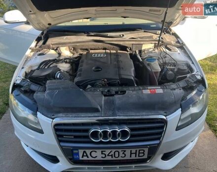 Белый Ауди А4, объемом двигателя 1.98 л и пробегом 179 тыс. км за 10500 $, фото 1 на Automoto.ua