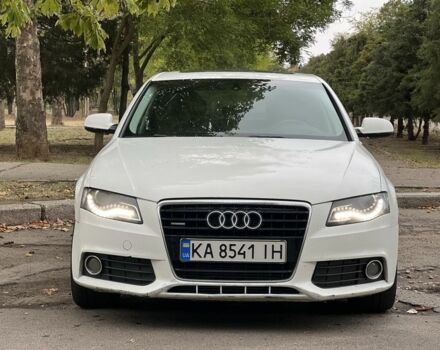Белый Ауди А4, объемом двигателя 2 л и пробегом 295 тыс. км за 6700 $, фото 1 на Automoto.ua