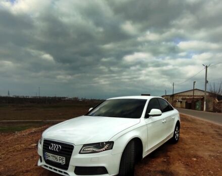 Білий Ауді А4, об'ємом двигуна 1.8 л та пробігом 184 тис. км за 8800 $, фото 1 на Automoto.ua