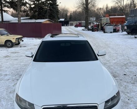 Белый Ауди А4, объемом двигателя 2 л и пробегом 270 тыс. км за 8000 $, фото 1 на Automoto.ua
