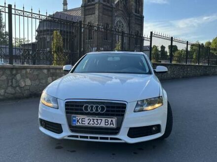 Белый Ауди А4, объемом двигателя 1.98 л и пробегом 227 тыс. км за 7700 $, фото 1 на Automoto.ua