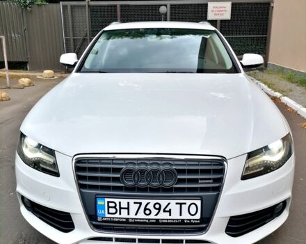 Белый Ауди А4, объемом двигателя 0 л и пробегом 185 тыс. км за 10000 $, фото 1 на Automoto.ua