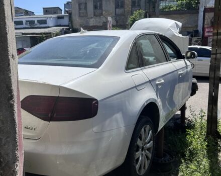 Белый Ауди А4, объемом двигателя 2 л и пробегом 270 тыс. км за 3100 $, фото 1 на Automoto.ua