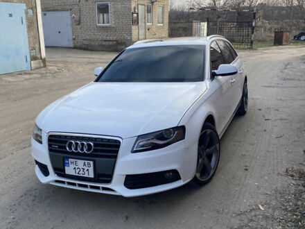 Белый Ауди А4, объемом двигателя 1.98 л и пробегом 267 тыс. км за 12000 $, фото 1 на Automoto.ua
