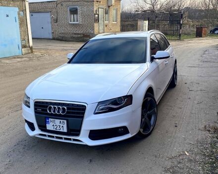 Білий Ауді А4, об'ємом двигуна 2 л та пробігом 26700 тис. км за 12000 $, фото 1 на Automoto.ua