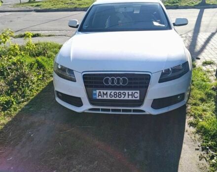 Белый Ауди А4, объемом двигателя 2 л и пробегом 275 тыс. км за 10300 $, фото 1 на Automoto.ua