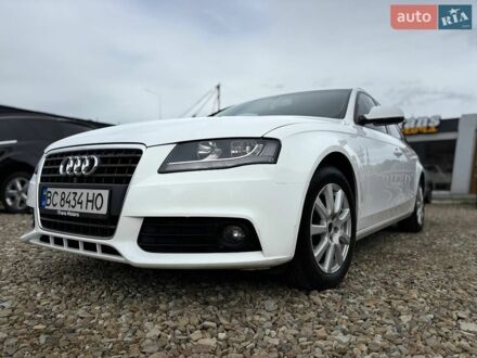 Белый Ауди А4, объемом двигателя 2 л и пробегом 318 тыс. км за 8800 $, фото 1 на Automoto.ua