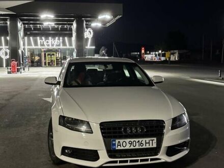 Білий Ауді А4, об'ємом двигуна 1.8 л та пробігом 315 тис. км за 9500 $, фото 1 на Automoto.ua