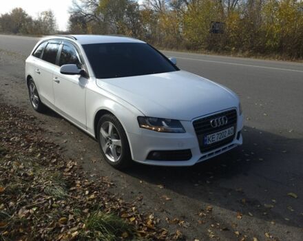 Білий Ауді А4, об'ємом двигуна 2 л та пробігом 227 тис. км за 11000 $, фото 1 на Automoto.ua