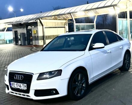 Білий Ауді А4, об'ємом двигуна 2 л та пробігом 208 тис. км за 8000 $, фото 1 на Automoto.ua