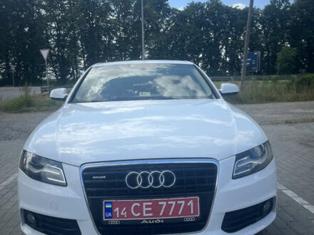 Белый Ауди А4, объемом двигателя 2 л и пробегом 237 тыс. км за 9700 $, фото 1 на Automoto.ua