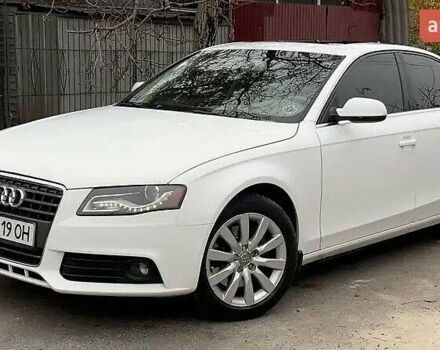 Білий Ауді А4, об'ємом двигуна 2 л та пробігом 240 тис. км за 10500 $, фото 1 на Automoto.ua