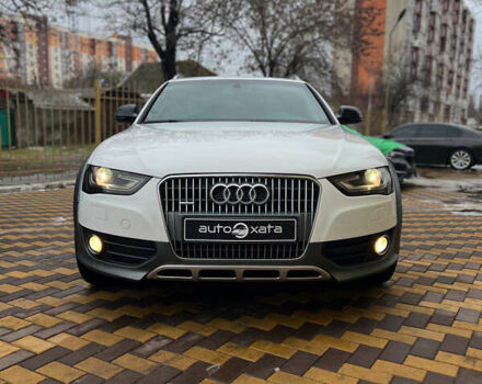 Белый Ауди А4, объемом двигателя 2 л и пробегом 165 тыс. км за 17000 $, фото 1 на Automoto.ua