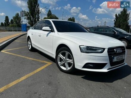 Белый Ауди А4, объемом двигателя 1.98 л и пробегом 215 тыс. км за 12000 $, фото 1 на Automoto.ua