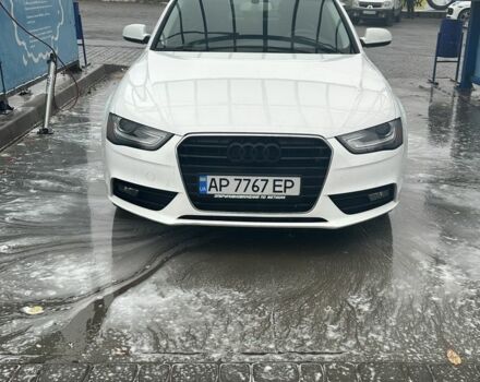 Белый Ауди А4, объемом двигателя 2 л и пробегом 252 тыс. км за 12000 $, фото 1 на Automoto.ua