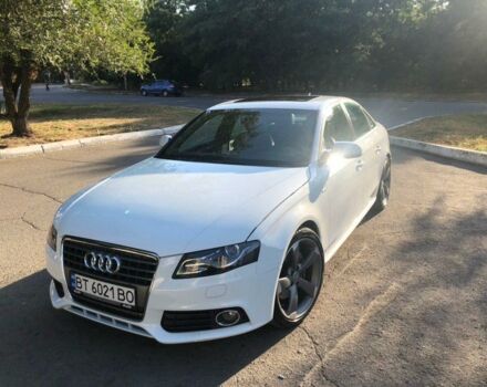 Белый Ауди А4, объемом двигателя 2 л и пробегом 184 тыс. км за 13000 $, фото 1 на Automoto.ua