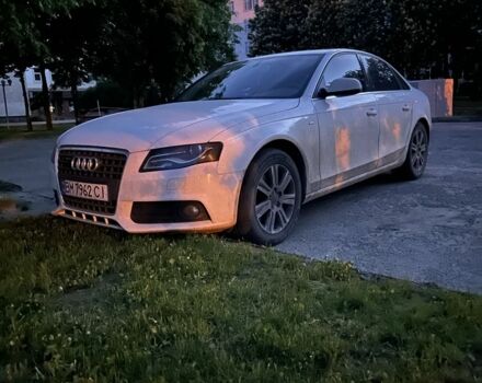 Білий Ауді А4, об'ємом двигуна 2 л та пробігом 200 тис. км за 12000 $, фото 1 на Automoto.ua