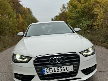 Ауди А4 2013 в Киеве на Automoto.ua Белый Ауди А4, объемом двигателя 2 л и пробегом 23 тыс. км за 11000 $, фото 1 на Automoto.ua