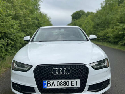 Ауди А4 2013 в Голованевске на Automoto.ua Белый Ауди А4, объемом двигателя 1.98 л и пробегом 189 тыс. км за 13400 $, фото 1 на Automoto.ua