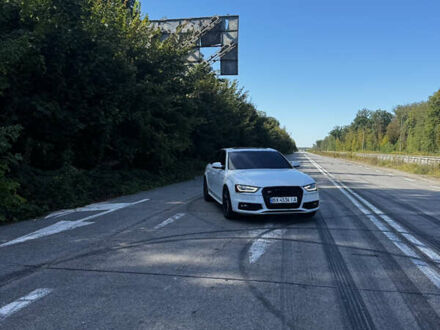 Білий Ауді А4, об'ємом двигуна 2 л та пробігом 209 тис. км за 12900 $, фото 1 на Automoto.ua