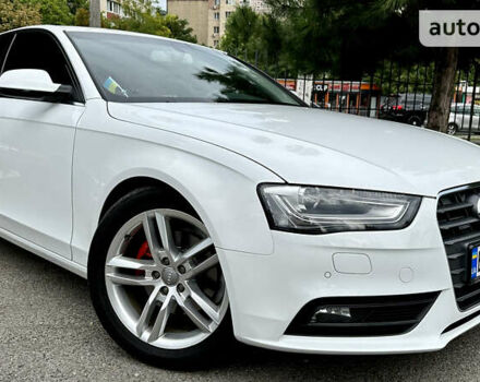 Белый Ауди А4, объемом двигателя 2 л и пробегом 129 тыс. км за 17200 $, фото 1 на Automoto.ua