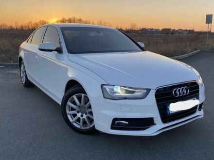 Белый Ауди А4, объемом двигателя 2 л и пробегом 280 тыс. км за 12499 $, фото 1 на Automoto.ua
