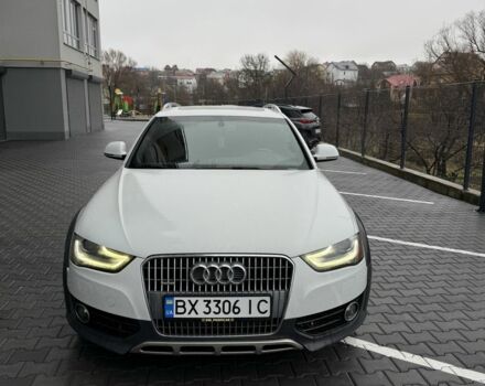 Белый Ауди А4, объемом двигателя 2 л и пробегом 220 тыс. км за 13242 $, фото 1 на Automoto.ua